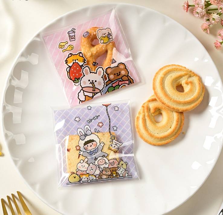 ถุงคุ๊กกี้ ฝากาว ขนาด 7x7 ซม.(ลายพิเศษสุด) จำนวน 95-100 ชิ้นต่อแพ็ค ชุดที่ 3/3