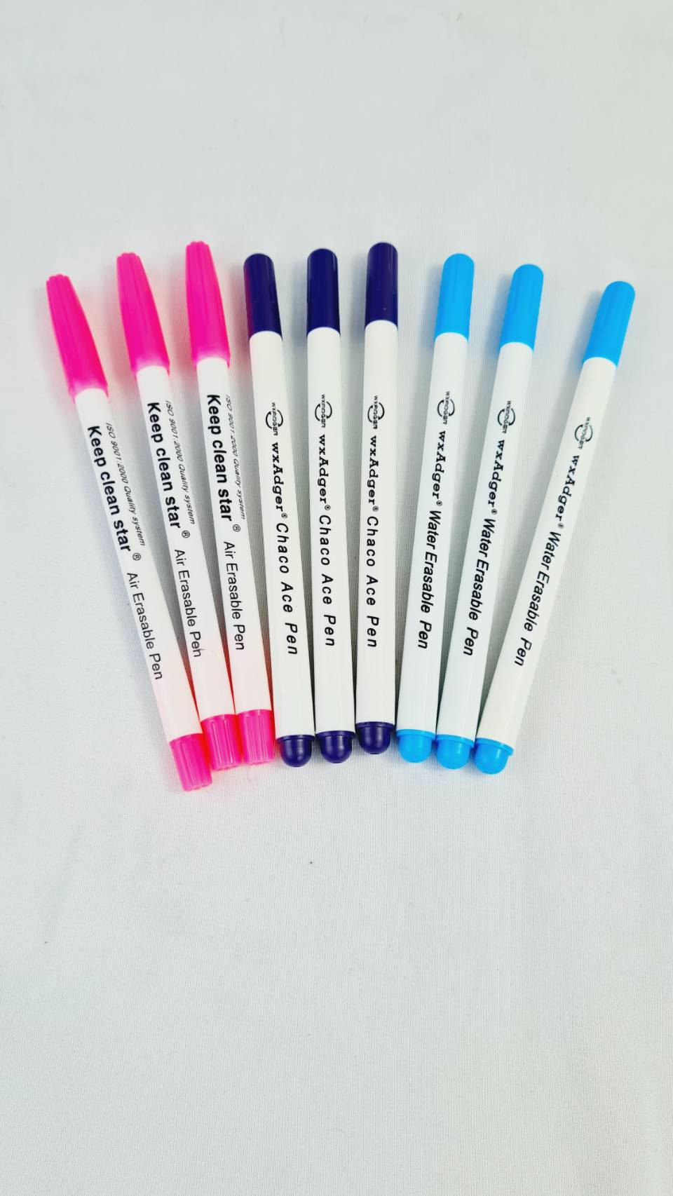 ปากกาเขียนผ้าลบด้วยน้ำ เขียนผ้า เขียนง่าย ลบง่าย ไม่เลอะผ้า ปากกาลบด้วยน้ำ ปากกาเขียนผ้า ใช้เขียนผ้า เขียนเส้นสำหรับตัดผ้า