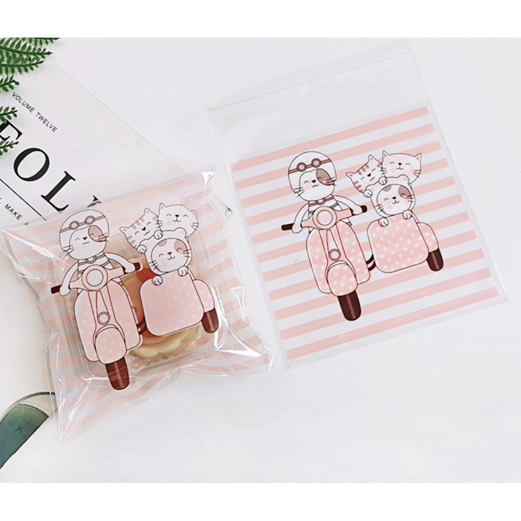 ถุงคุ๊กกี้ ฝากาว ขนาด 10x10 ซม. (95-100 ใบ) ลายพิเศษ