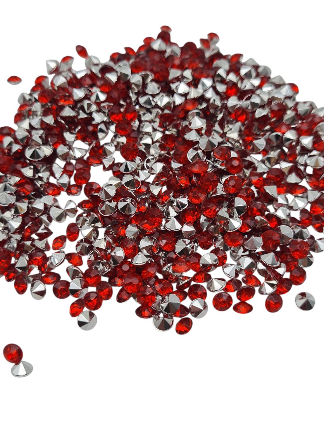 พลอยแดง อะคริลิคก้นแหลม สำหรับประดับองค์พระแก้วโรงหล่อพระ หรือ วัด ติดตั้งกับงานเครื่องประดับ ต่างๆ