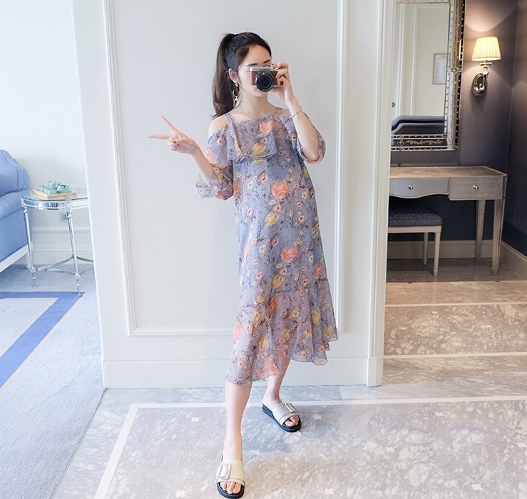เดรสคลุมท้องแนวเกาหลี ผ้าชีฟองเปิดไหล่ ลายดอกไม้ มีเชื่อกผูกเอวปรับขนาดครรภ์ M,L,XL,XXL