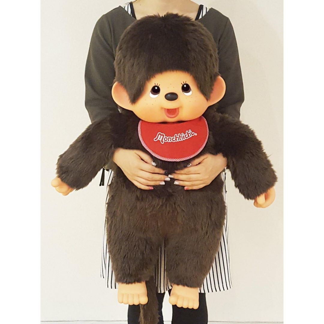 [PRE-ORDER] ตุ๊กตา ม่อนชิชิ Size 2L ม่อนชิชิคุง Monchhichi ตัวใหญ่ H73 x W55 x D23 cm นำเข้าจากญี่ปุ่น プレミアムスタンダード モンチッチ 2Lサイズ ブラウン 男の子 251025