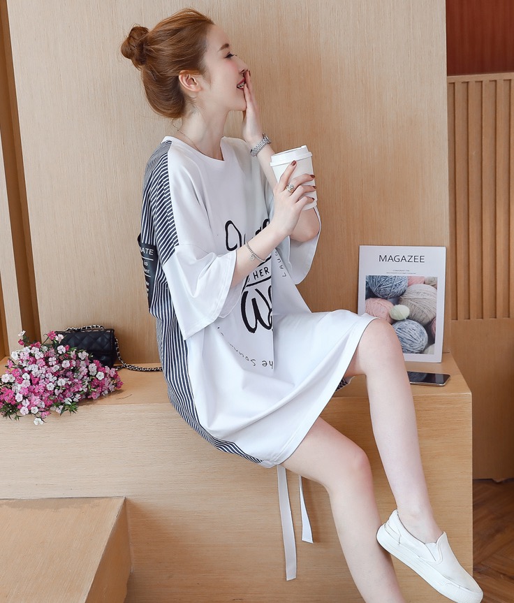 ชุดคลุมท้องแฟชั่นใส่ได้ 2ด้าน ด้านเป็นคอกลมอีกด้าน อีกด้านเป็นลายมีกระเป๋าข้าง น่ารักมาก M L XL XXL