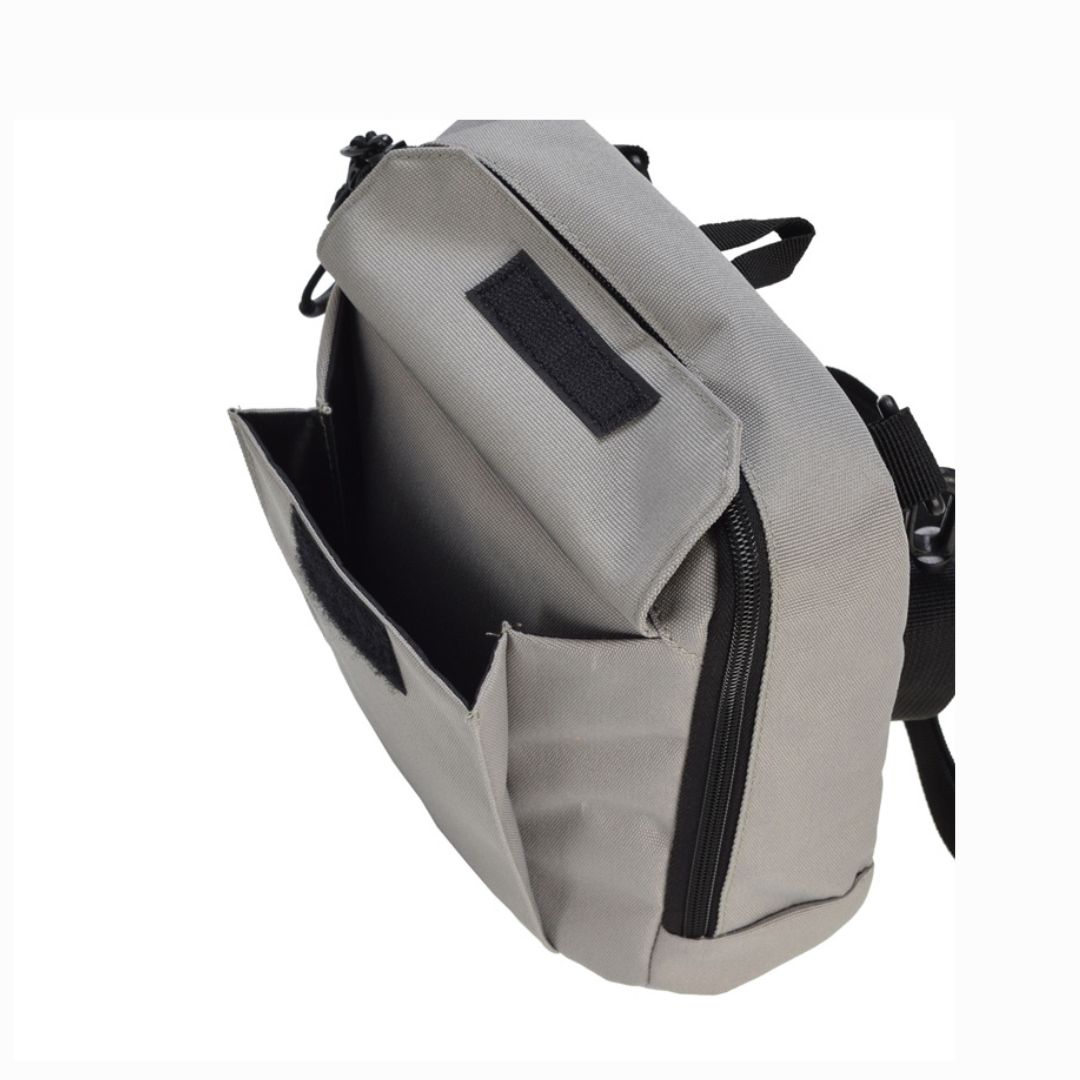 [PRE-ORDER] กระเป๋ากล้อง Coleman x ETSUMI (Gray) Shoulder Bag กระเป๋าทรงสี่เหลี่ยมจตุรัส สีเทา กระเป๋าสะพาย โคลแมน นำเข้าจากญี่ปุ่น コールマン スクエアショルダー CO-8777