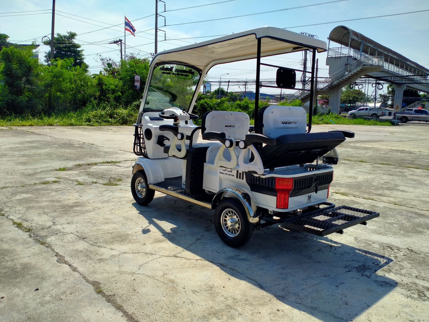 รถไฟฟ้า 4 ล้อ 6 ที่นั่ง (คนไซส์ใหญ่) รุ่น M-01ฺB BIG PLUS ยี่ห้อ CLP CAR ขับแฮนด์บิด