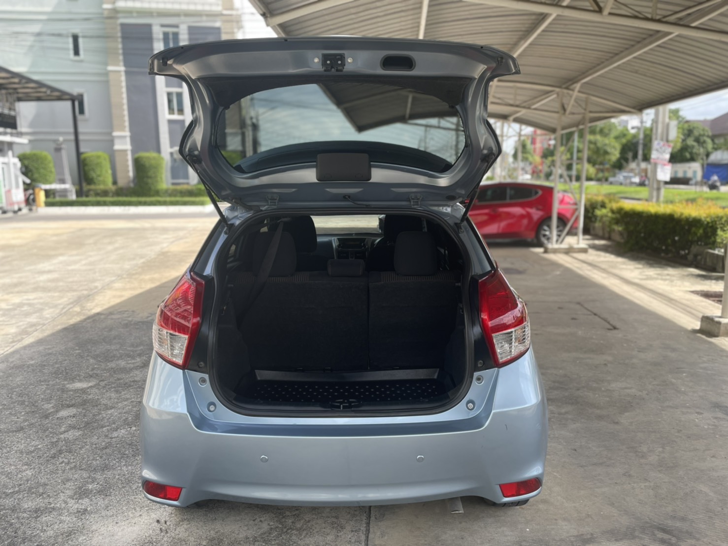 Toyota Yaris 1.2G AT 2013