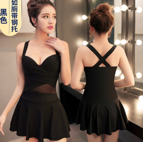 ชุดว่ายน้ำทูพีช พร้อมส่ง :ชุดว่ายน้ำสีดำแต่งสายด้านหลัง มีกางเกงใส่ด้านในแบบ. sexy สวยมากๆจ้า:รอบอก36-44นิ้ว เอว30-36นิ้ว สะโพก36-44นิ้ว