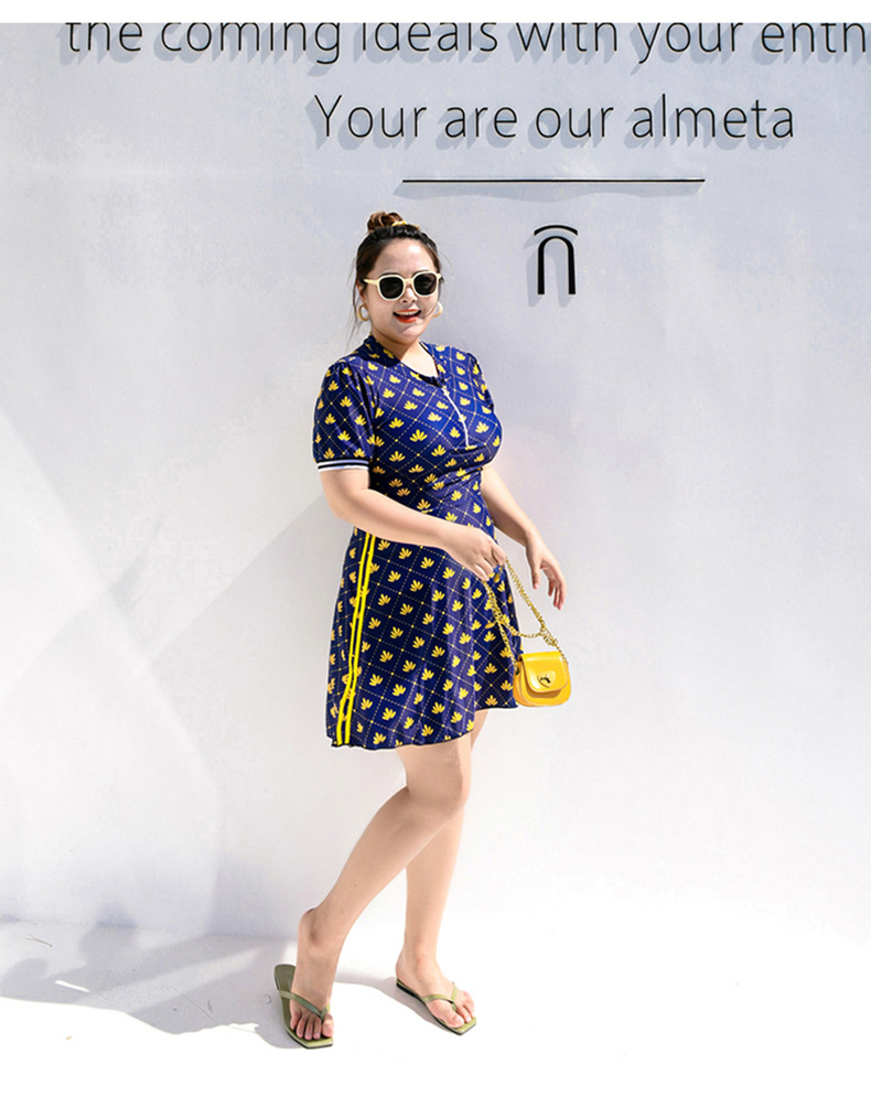 ชุดว่ายน้ำคนอ้วน 6xl พร้อมส่ง: ชุดว่ายน้ำไซส์ใหญ่สีน้ำเงินซิปหน้าแต่งลายผ้ามาพร้อมกางเกงขาสั้น แบบสวยน่ารักมากๆจ้า :ขนาด- รอบอก 40 - 50 นิ้ว- เอว 36 - 44 นิ้ว- สะโพก 40 - 52 นิ้ว