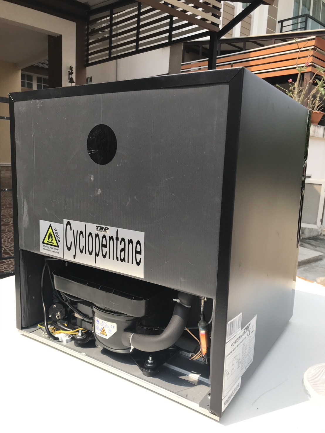 ตู้แช่น้ำในห้องพัก โรงแรม ตู้เย็นเล็ก ตู้เย็นโรงแรม นิบาร์ โรงแรม ประตูกระจกใส Mini Bar Hotel Mini Bar Glass Door