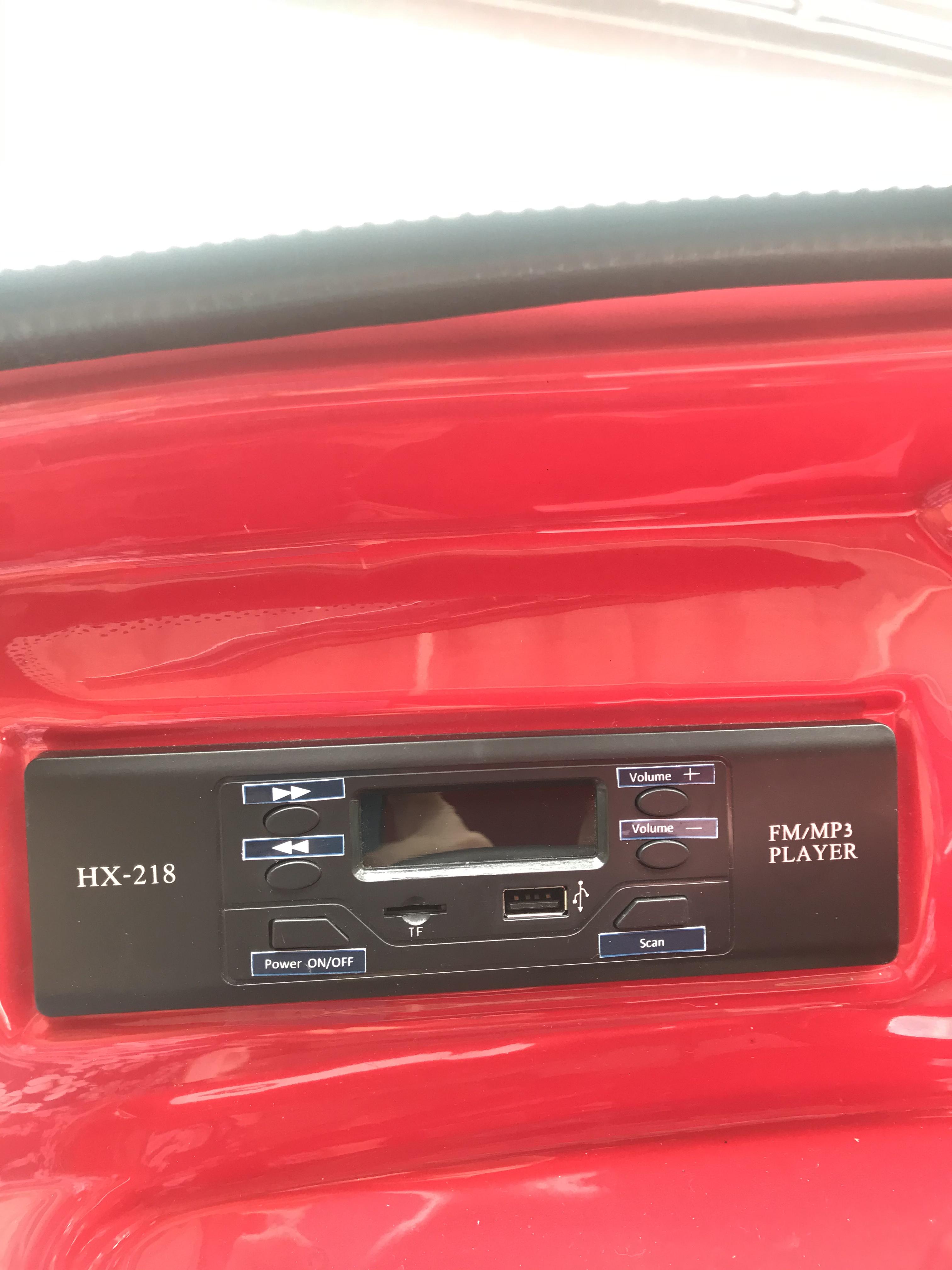 รถไฟฟ้า 4 ล้อ 3 ที่นั่ง รุ่น M-01 ยี่ห้อ CLP CAR สีขาว ขับแฮนด์บิด