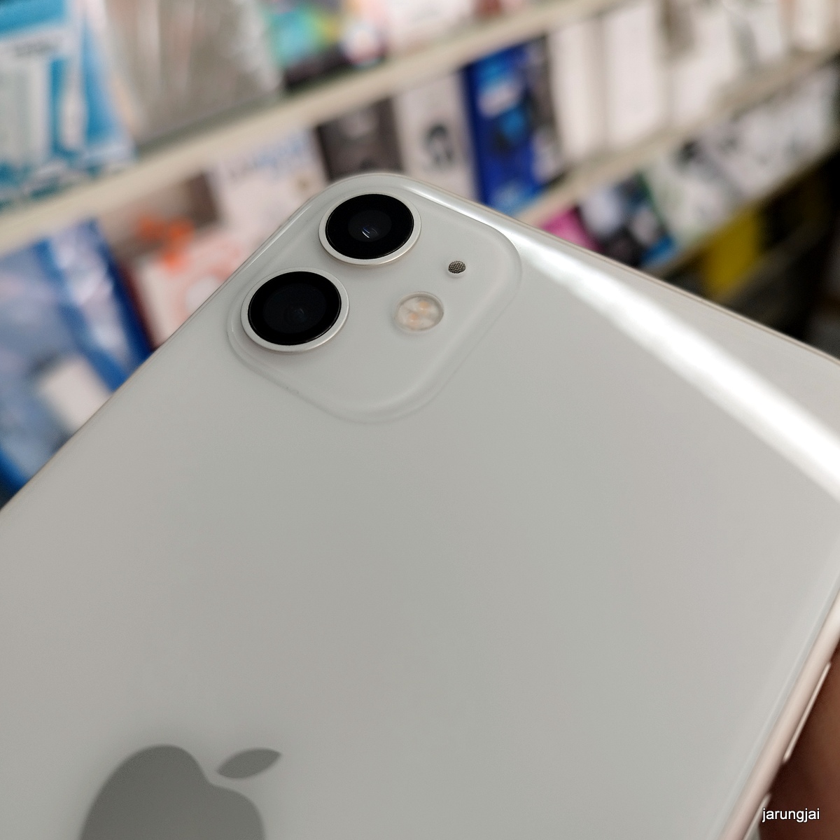 iphone 11 64gb silver th มือสอง ไอโฟนศรีสะเกษ