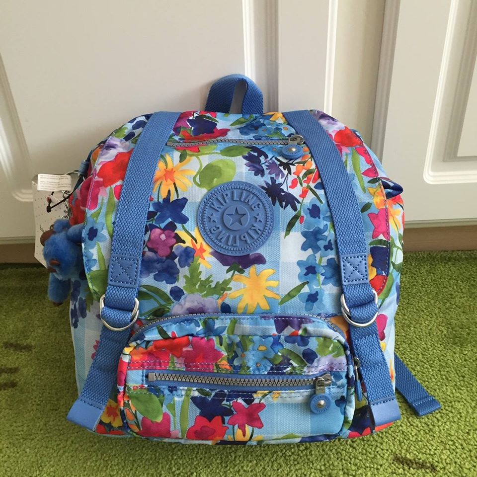 Kipling backpack กระเป๋าเป้ BP3891 972 ลายดอกไม้ สีฟ้า blue flowers print