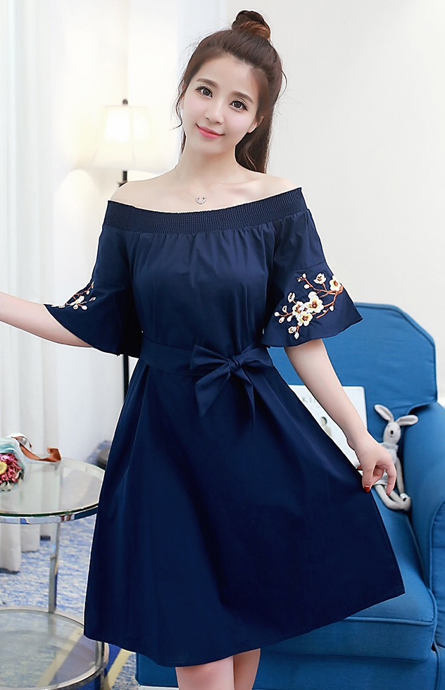 ชุดคลุมท้องแฟชั่นเกาหลี ใส่ได้หลายแบบ แขนกระดิ่ง ปักดอกไม้ น่ารักมาก M L XL XXL