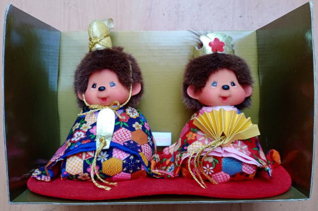 Monchhichi Box Set แพ็คคู่ พร้อมกล่องใส่ (Sekiguchi)