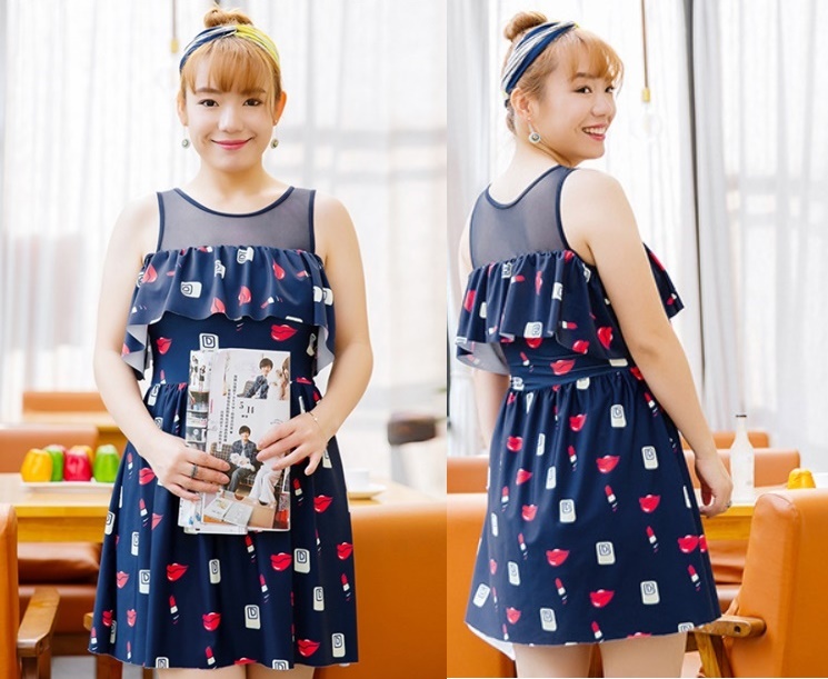 ชุดว่ายน้ำไซส์ใหญ่ พร้อมส่ง :ชุดว่ายน้ำสาวอวบแฟชั่นสีน้ำเงินแต่งลายปากเว้าไหล่ใส่ได้สองแบบ มีกางเกงขาสั้นใส่ด้านในน่ารักมากๆจ้า:รอบอก36-44นิ้ว เอว34-44นิ้ว สะโพก36-46นิ้วจ้า