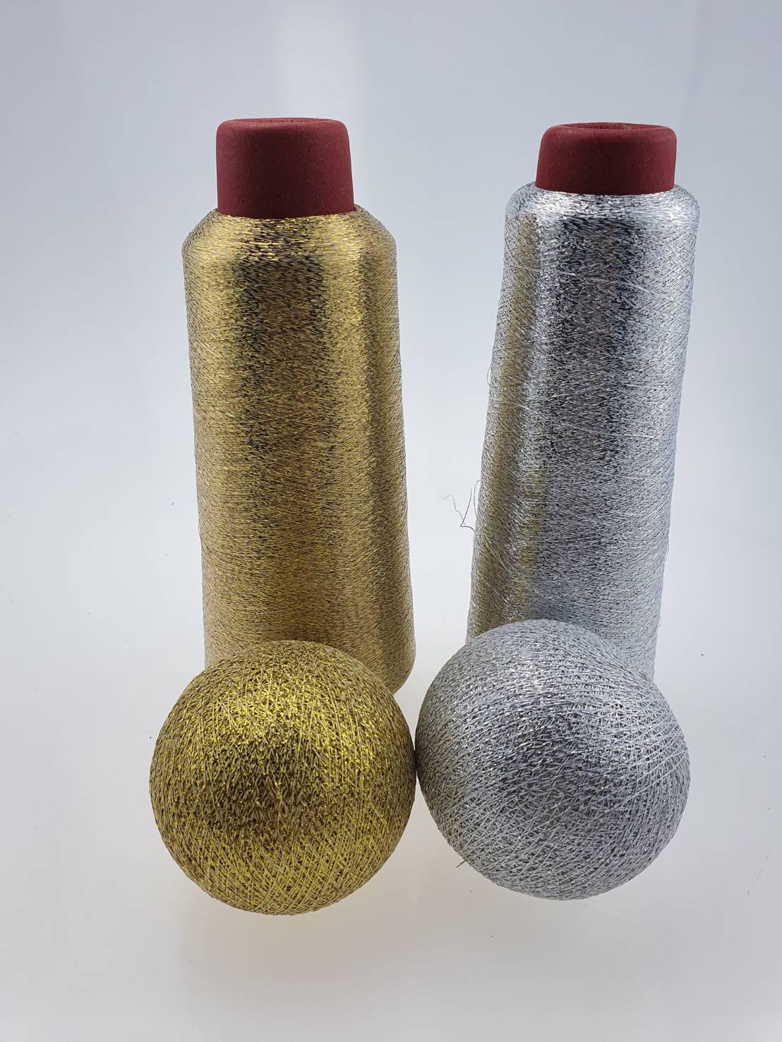 ดิ้นทองและดิ้นเงิน สำหรับพันบอล ดิ้นพันบอล ดิ้นทองดิ้นเงินสำหรับงานพันลูกบอลไฟ