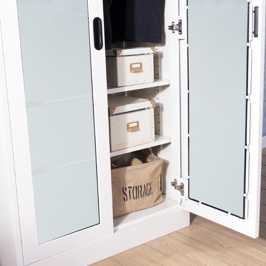 ตู้เสื้อผ้าบานเปิด