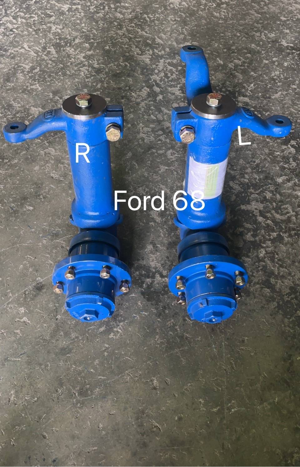คอม้าเท้าช้าง Ford 68 ซ้าย-ขวา