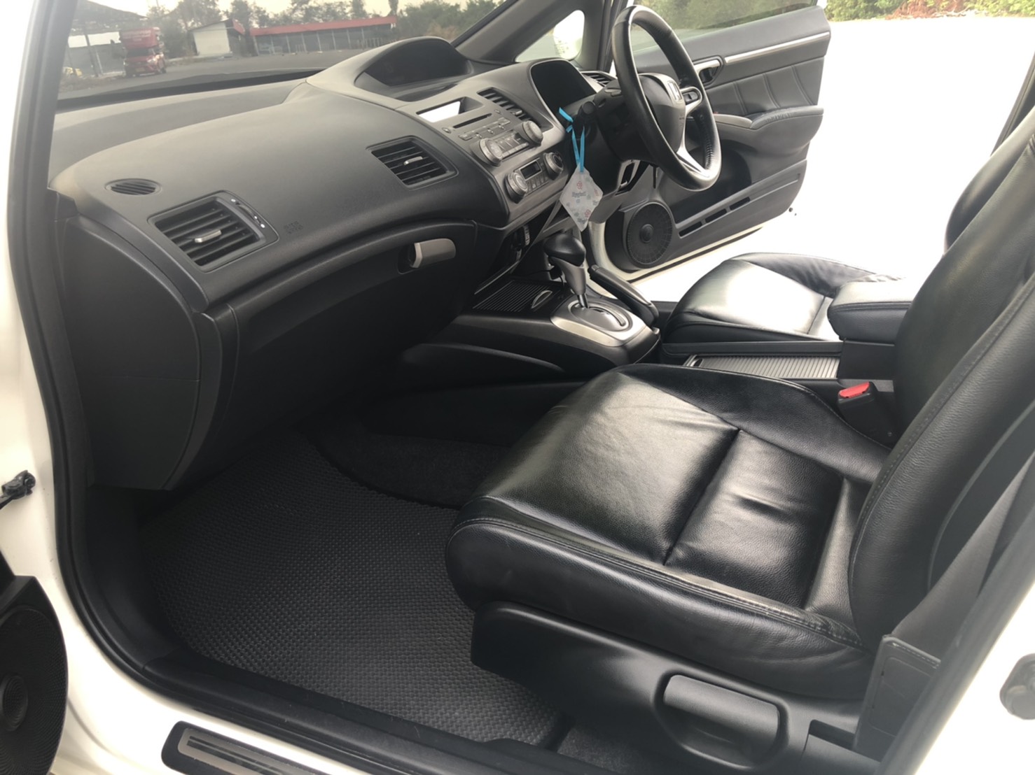 Honda Civic 1.8 Sport Pearl AT 2011