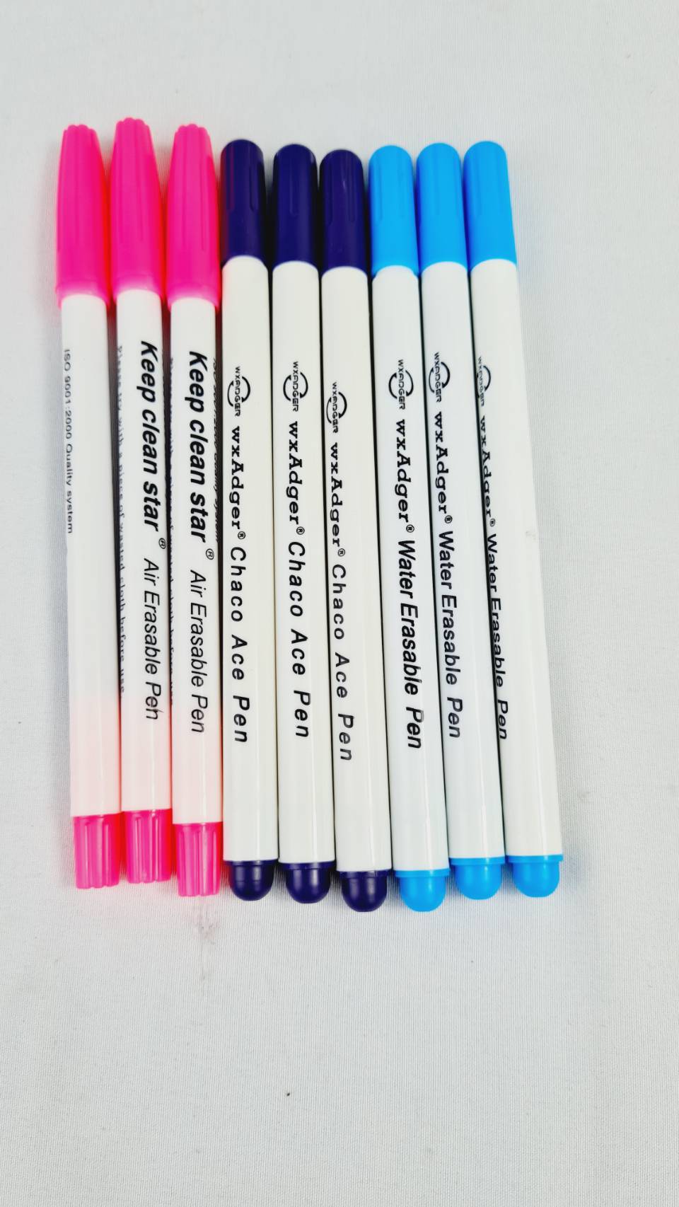 ปากกาเขียนผ้าลบด้วยน้ำ เขียนผ้า เขียนง่าย ลบง่าย ไม่เลอะผ้า ปากกาลบด้วยน้ำ ปากกาเขียนผ้า ใช้เขียนผ้า เขียนเส้นสำหรับตัดผ้า