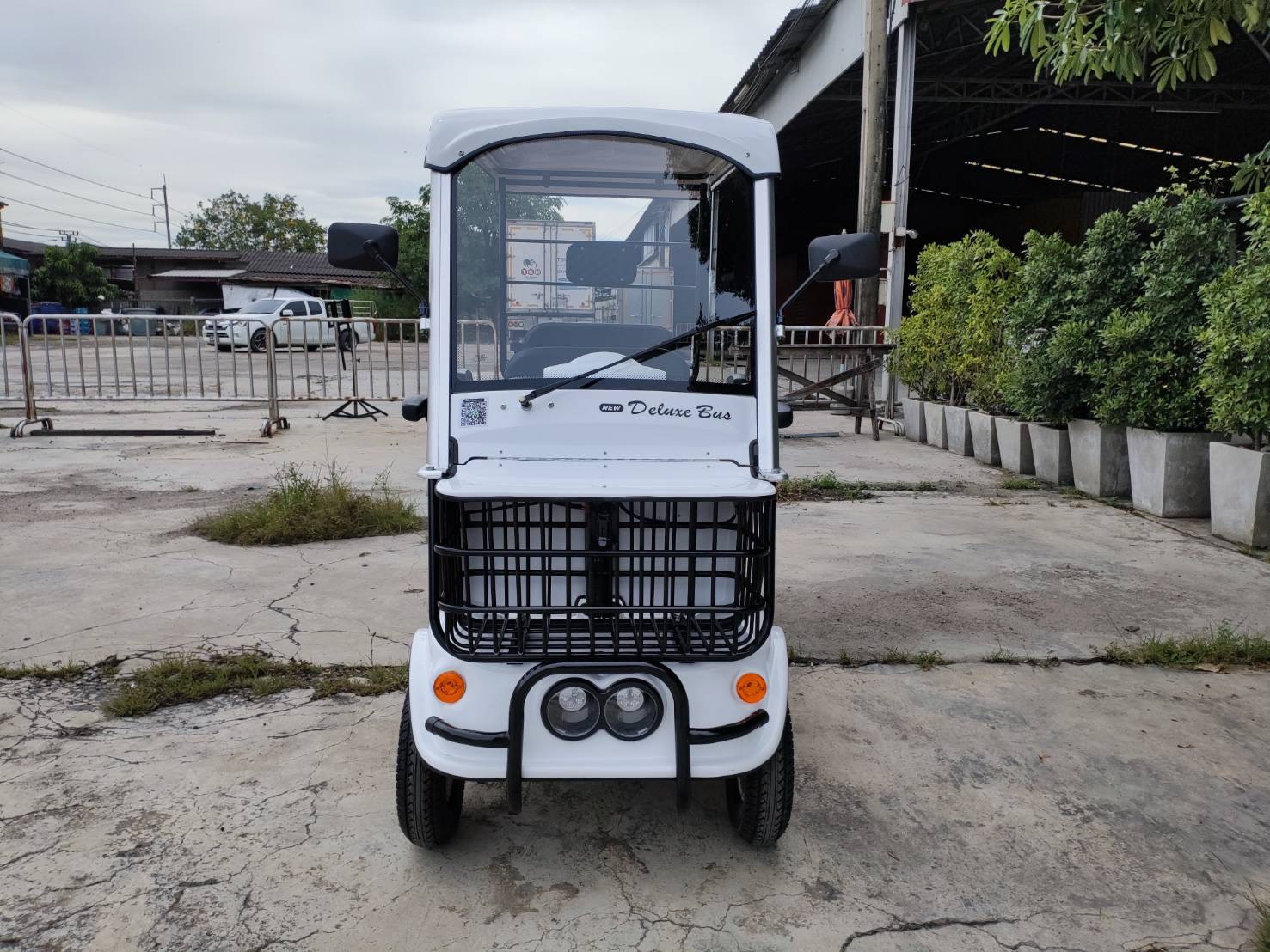 รถไฟฟ้า 4 ล้อ 6 ที่นั่ง (คนไซส์ใหญ่) รุ่น M-01ฺB BIG PLUS ยี่ห้อ CLP CAR ขับแฮนด์บิด