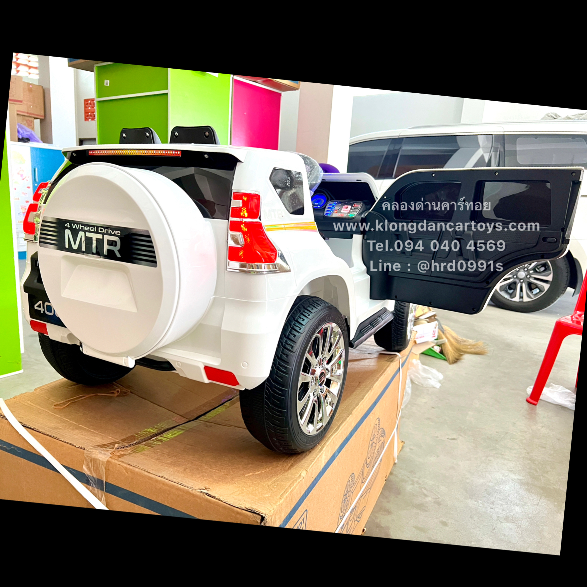 รถเด็กแบตเตอรี่สปอตโตโยต้า4×4 (ออกตัวสมูท, 6มอเตอร์แบต12v7a, มีโช้ค, โยกสวิงได้, บูลทูธกับมือถือ เล่นusb aux, รีโมทบูลทูธไฮเทค) มีช่องเก็บของด้านหลัง