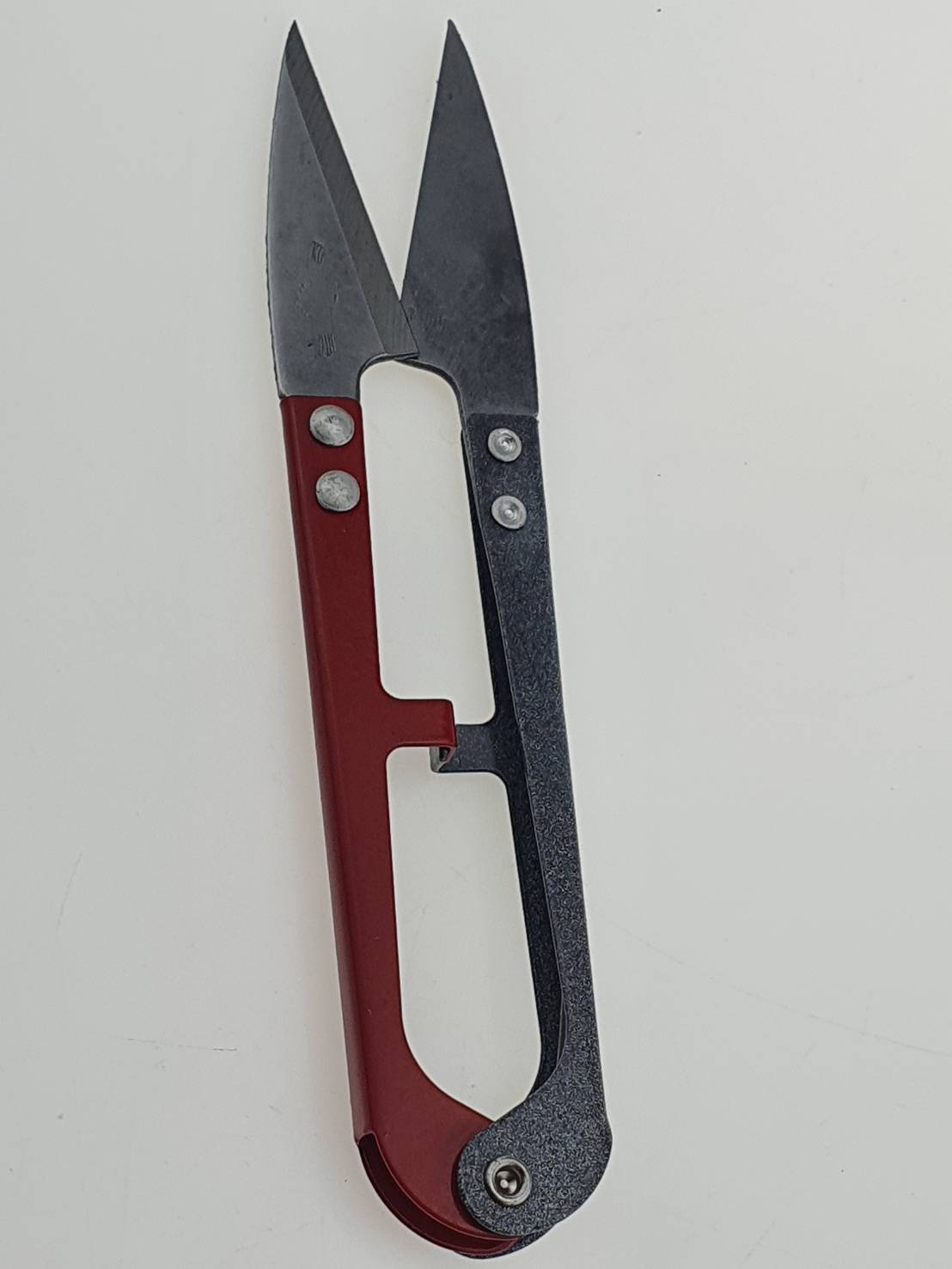 กรรไกรตัดด้าย กรรไกรก้ามปู กรรไกรขลิบด้ายกรรไกรสำหรับช่างเย็บผ้า และงาน DIY คมและใช้งานสะดวก