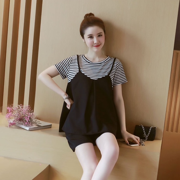 ชุดเสื้อ+กางเกง สุดน่ารัก เสื้อเหมือนใส่2ตัว กางเกงมีผ้าพยุงครรภ์ มีสายปรับขนาด M,L,XL,XXL