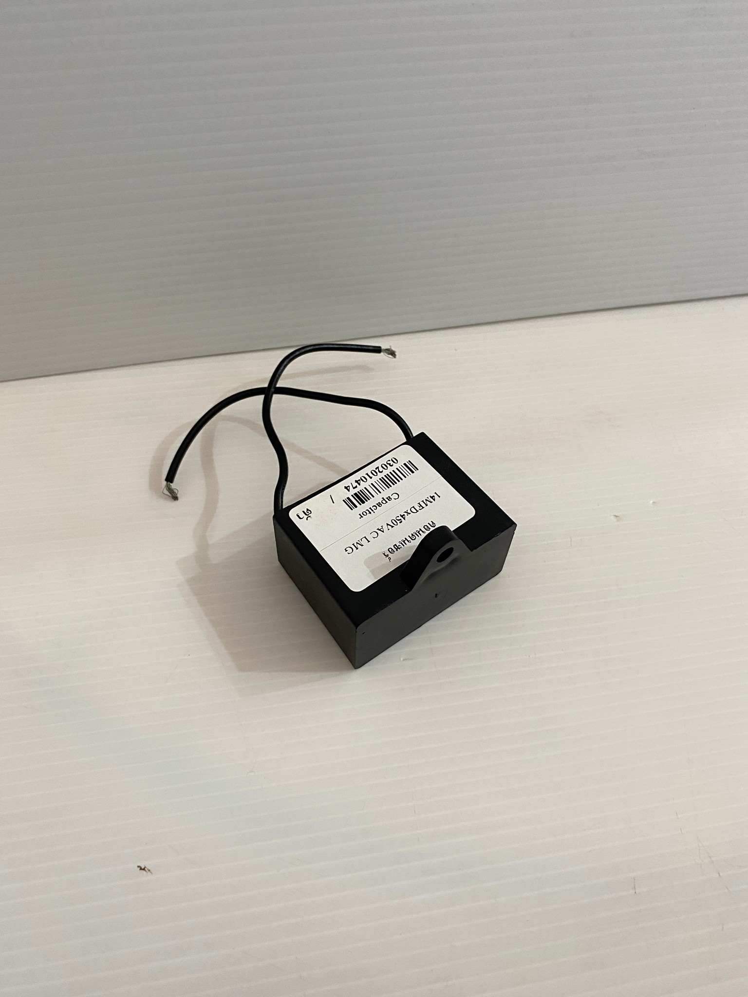 คาปาซิเตอร์ 14uf 16uf 18uf 20uf 450v. (คอนเดนเซอร์) LMG Capacitor แบบเหลี่ยม มีสาย