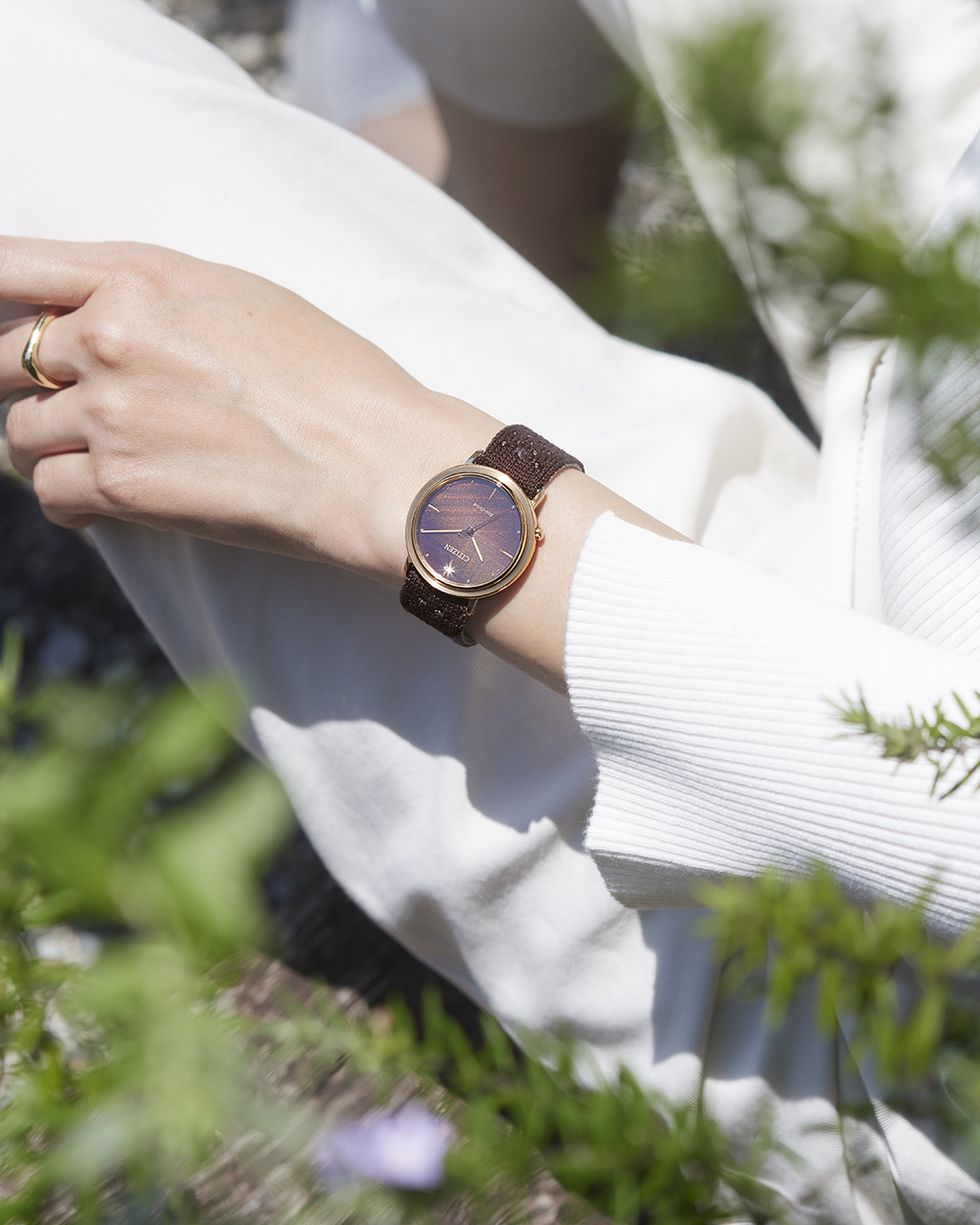 Citizen EM1003-48X นาฬิกาผู้หญิง Eco-Drive Ambiluna Women's Watch + 2 สาย