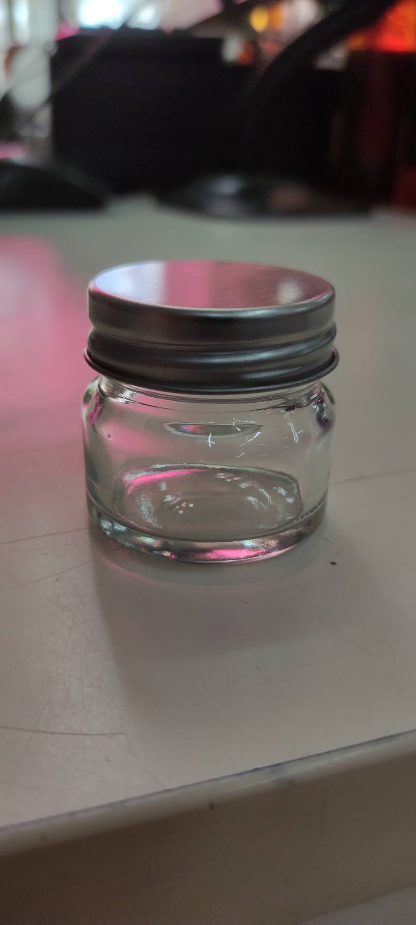 ขวดยาหม่อง 30g (คุณเปรม) @ การบรรจุ : แพคละ 20 ชิ้น / หีบละ 260 ชิ้น