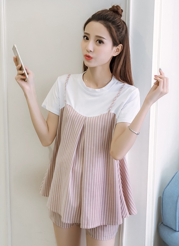 ชุดเสื้อ+กางเกงคนท้อง ชมพูลายขาว เอี๊ยมหลอก แบบน่ารัก กางเกงมีสายปรับขนาดภรรภ์ M,L,XL,XXL