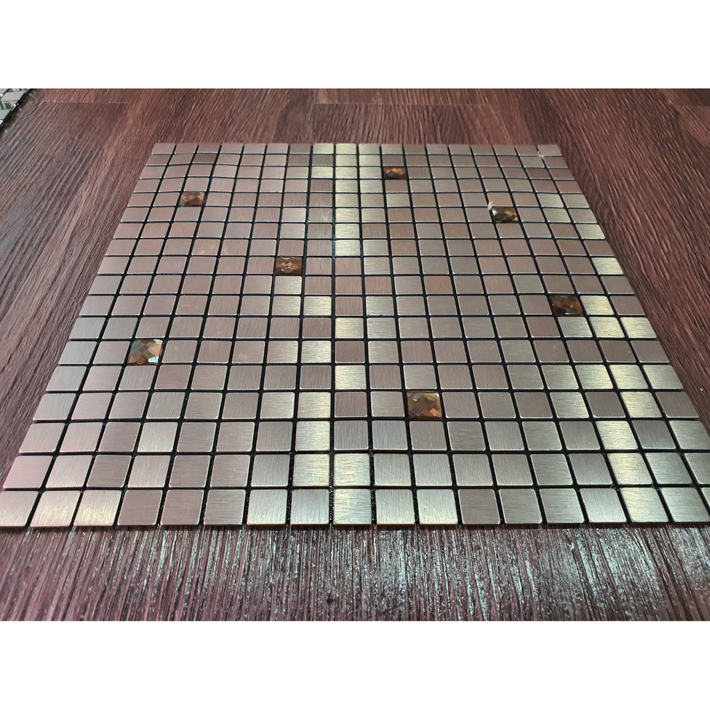 โมเสกกระจก+อลูมิเนียม มีกาวในตัว ขนาด : 30x30 ซม.