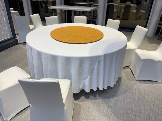 Trp. Trp.ทีอาร์พี ชุดโต๊ะกลม 20 ที่นั่ง พร้อมชุดจานหมุนอาหาร และ ฐานรองหมุนไฟฟ้าถ่านชาร์ทรีโมท