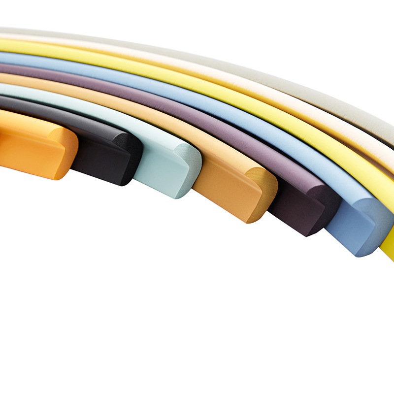 โฟมกันกระแทก โฟมกันกระแทกขอบโต๊ะ มุมโต๊ะ พร้อมเทปกาวสองหน้า