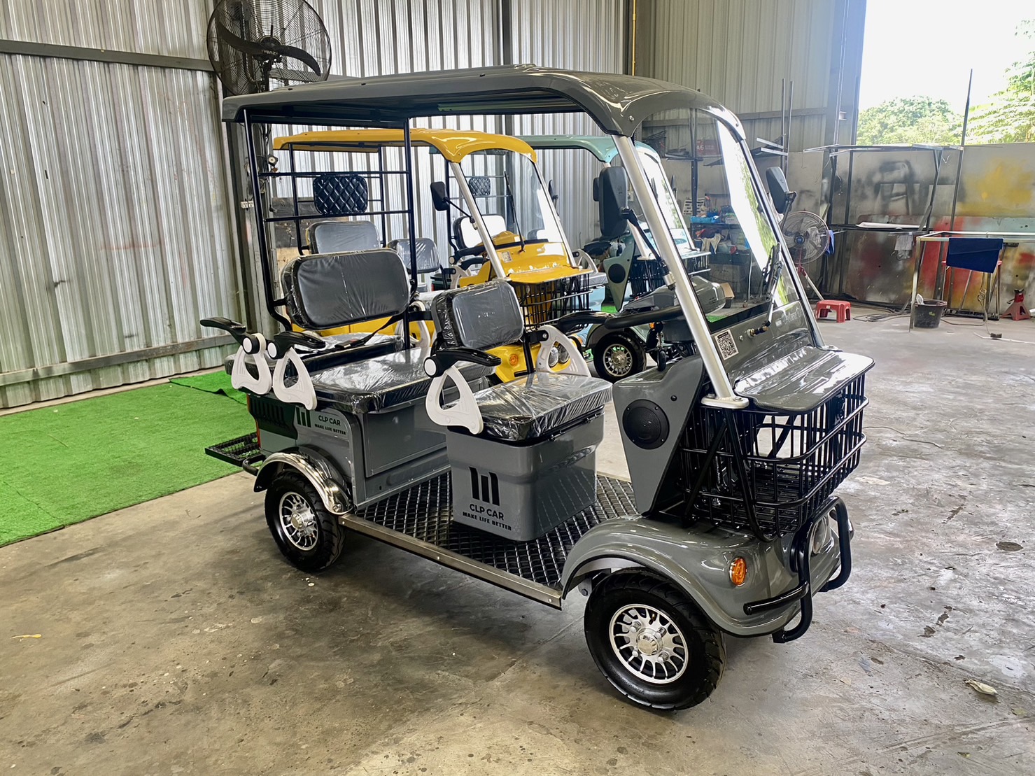 รถไฟฟ้า 4 ล้อ รุ่น M-01T 4-5 ที่นั่ง สีเทา