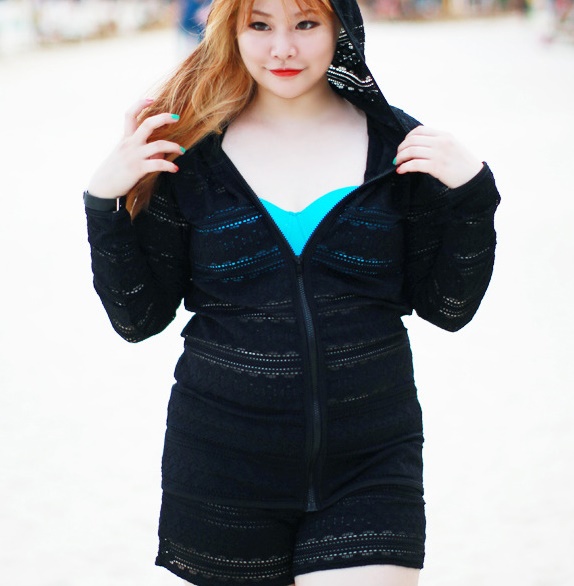 ชุดว่ายน้ำคนอ้วน พร้อมส่ง :ชุดว่ายน้ำไซส์ใหญ่แบบสปอร์ตสีดำซิปหน้า set 5 ชิ้นมีเสื้อแขนยาวมี Hood บรา บิกินี่ กางเกงขาสั้น กางเกงขายาว แบบสวยคุ้มสุดๆจ้า:รายละเอียดไซส์คลิกเลยจ้า