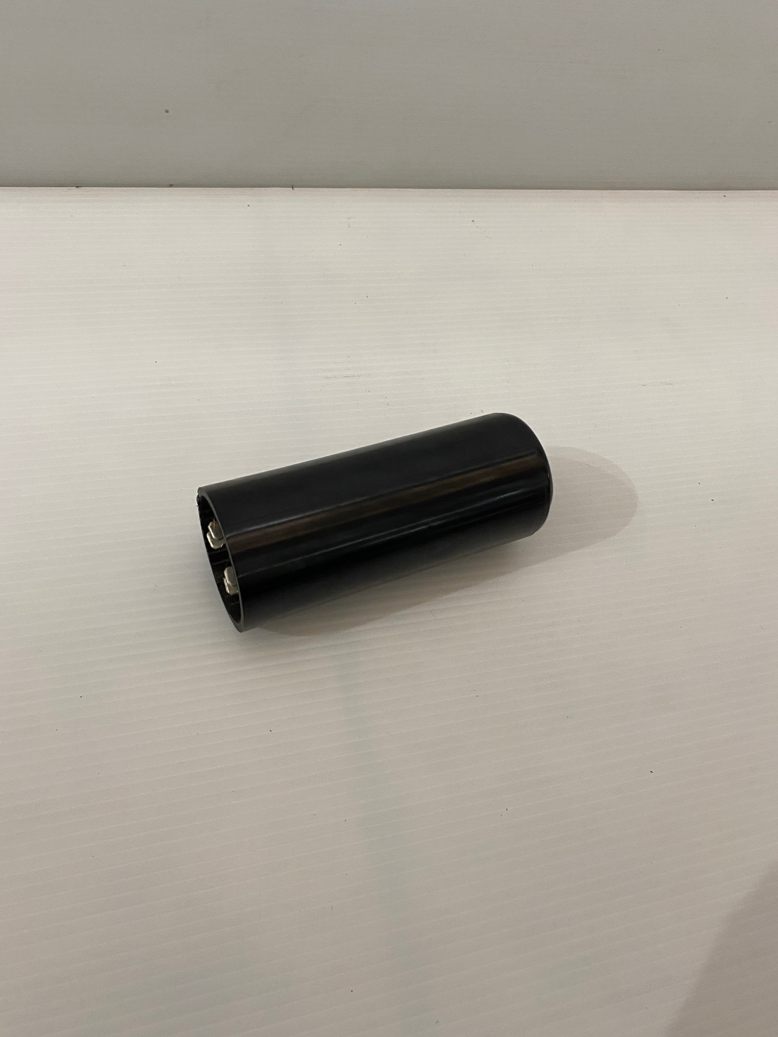 คาปาซิเตอร์ (คอนเดนเซอร์) 108-130uFx330v. TASANI