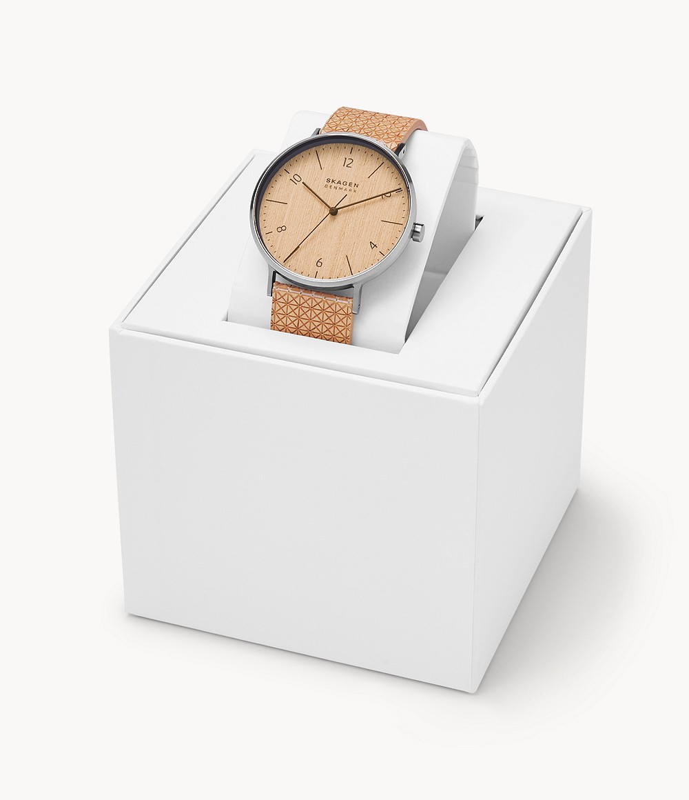 Skagen SKW6746 นาฬิกาผู้ชาย Aaren Naturals Limited Edition Wood Veneer Strap Quartz Men's Watch