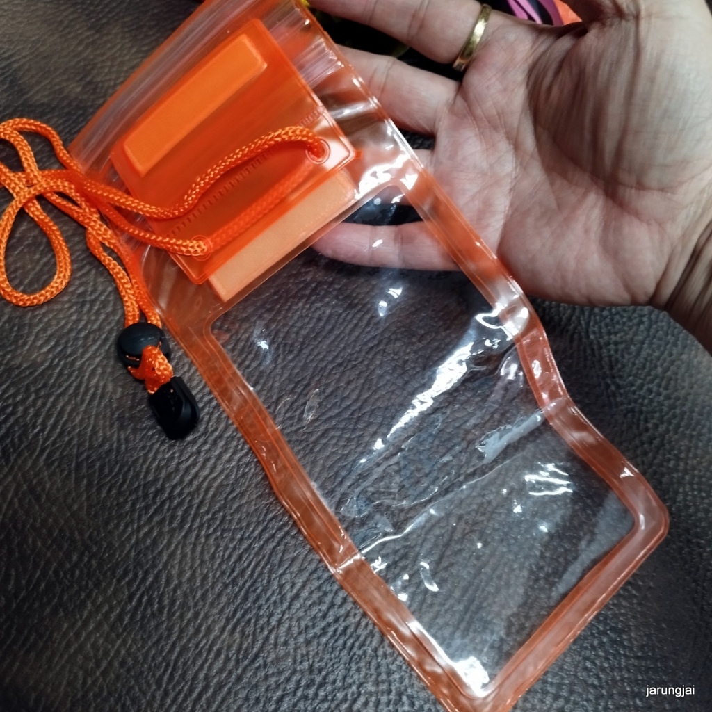 ซองกันน้ำ สำหรับใส่มือถือเล่นน้ำสงกรานต์ ปิดสามชั้น พร้อมตีนตุ๊กแก คละสี ศรีสะเกษ SK20B