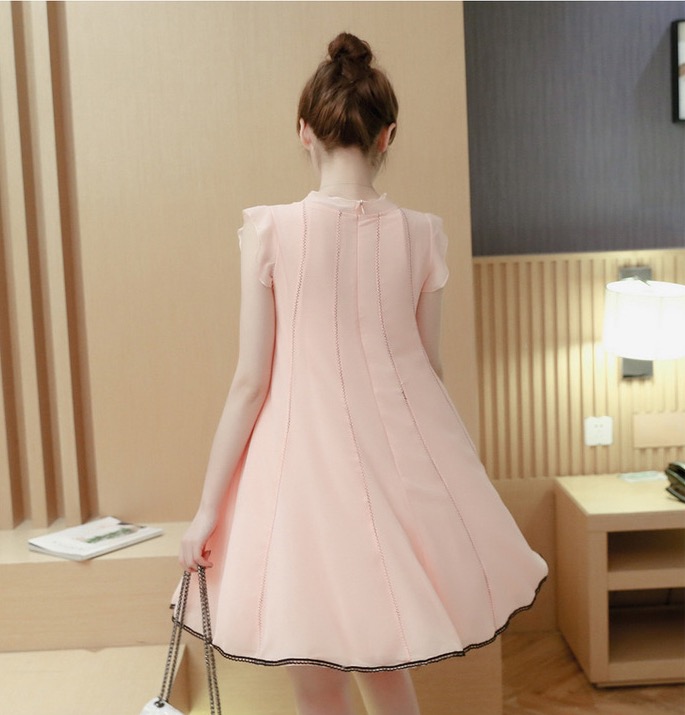 ชุดคลุมท้อง ผ้าชีฟอง ชมพู ประดับด้วยผีเสื้อตามตัว เริ่ดมาก มีซับในทั้งชุด M,L,XL,XXL