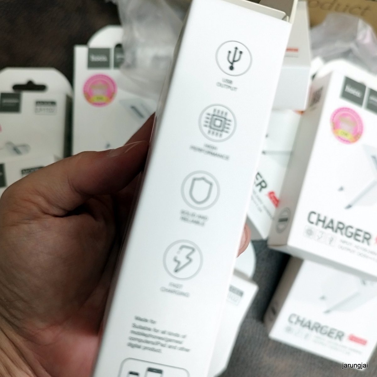 ที่ชาร์จมือถือ hoco charger output dc5v 1A UH102