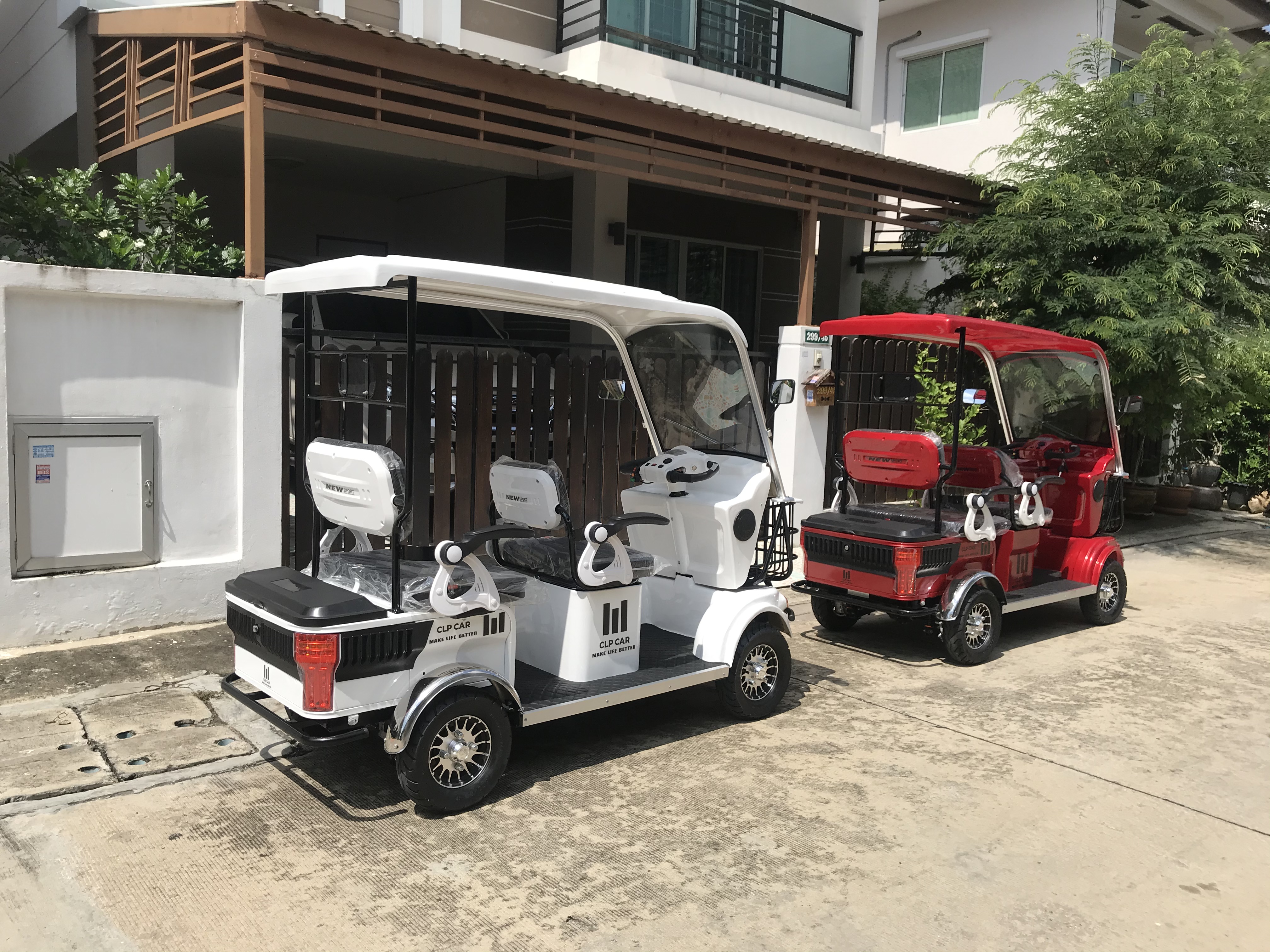 รถไฟฟ้า 4 ล้อ 3 ที่นั่ง รุ่น M-01 ยี่ห้อ CLP CAR สีขาว ขับแฮนด์บิด
