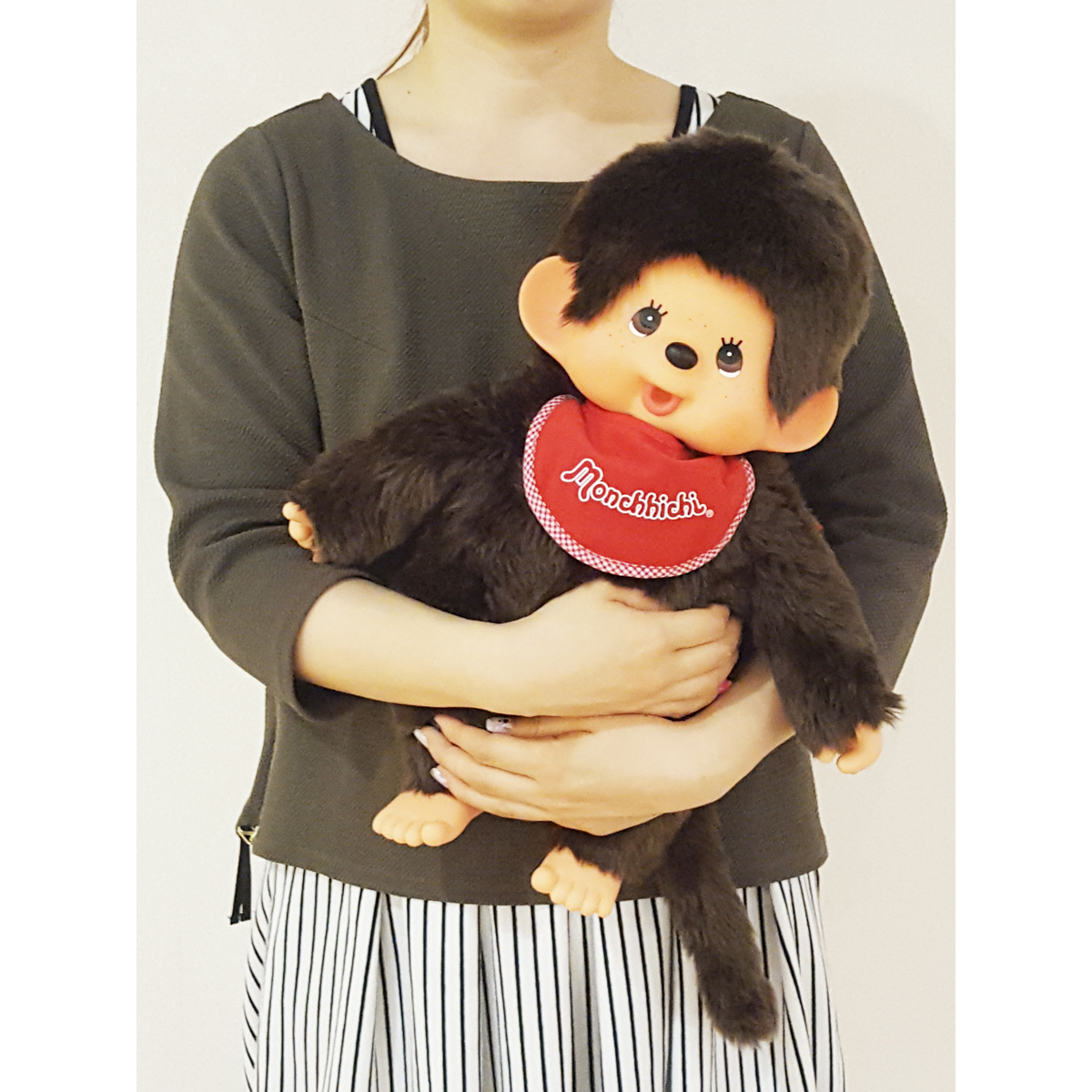 [PRE-ORDER] ตุ๊กตา ม่อนชิชิ Size L ม่อนชิชิคุง Monchhichi H41 x W34 x D13 cm นำเข้าจากญี่ปุ่น プレミアムスタンダード モンチッチ Lサイズ ブラウン 男の子 251049
