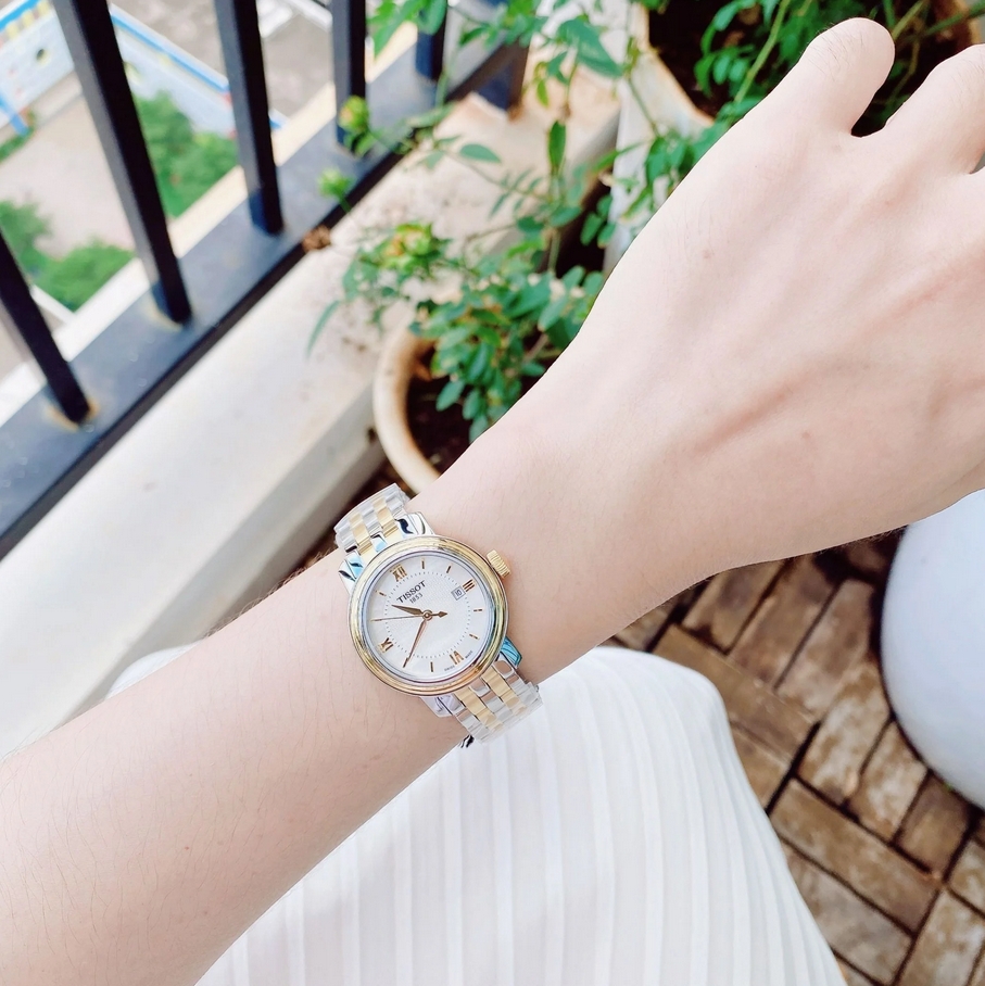 นาฬิกาผู้หญิง Tissot รุ่น T0970102211800, Bridgeport Mother of Pearl Women's Watch