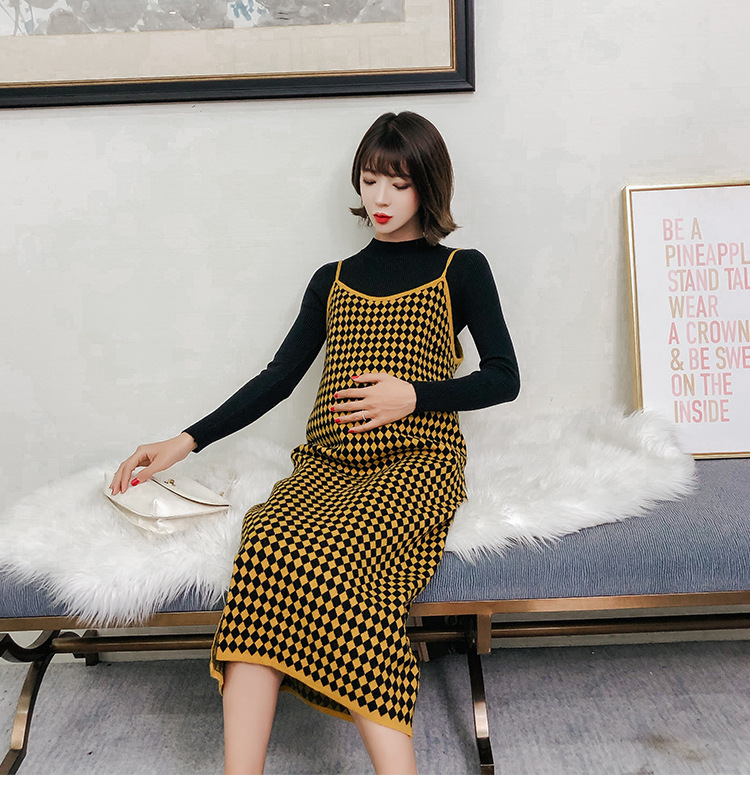 เอี๊ยมกระโปรงคลุมท้องยาว ผ้าไหมพรมยืดตัวนิ่ม มาพร้อมเสื้อแขนยาวใส่น่ารักมากค่ะ