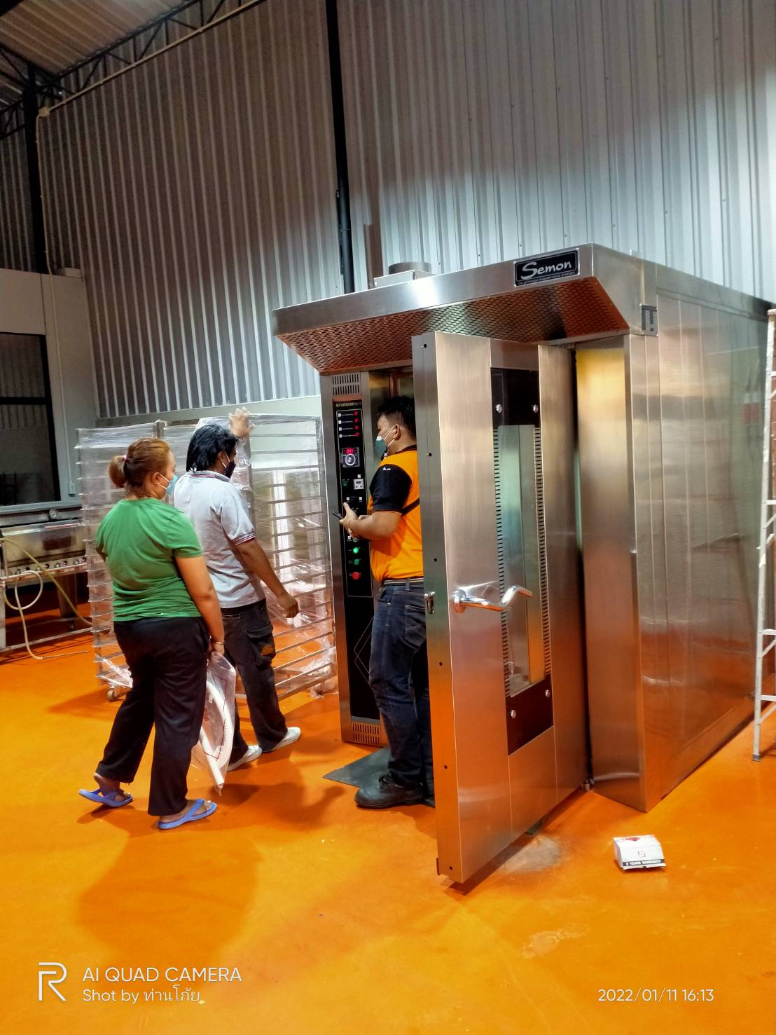 เตาอบแร็คหมุนระบบไฟฟ้า (rack oven) 16 ถาด