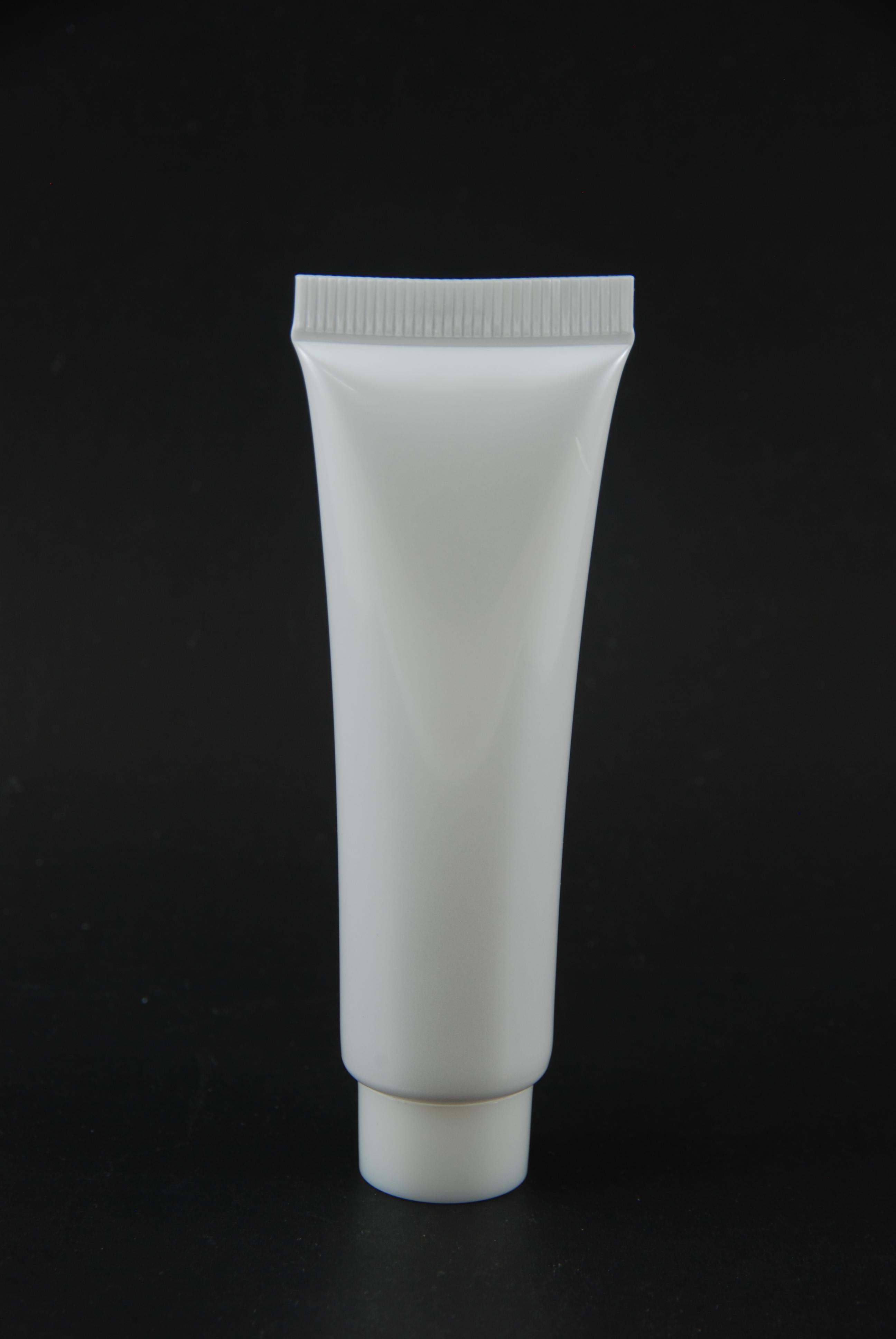 หลอดโฟม 15 กรัม สี ขาว แพคละ 10 ใบ