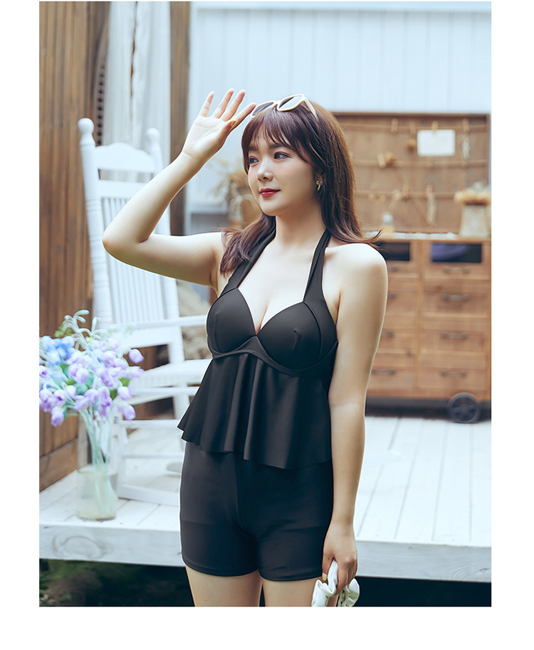 ชุดว่ายน้ำคนอ้วน 5xl พร้อมส่ง :ชุดว่ายน้ำไซส์ใหญ่ชุดเที่ยวทะเลสีแดงแต่งลายกราฟฟิก set 3ชิ้นมี บราผูกคอ กางเกงขาสั้นและเสื้อคลุมแบบเก๋น่ารักมากๆจ้า :ขนาด รอบอก 38 - 46 นิ้ว เอว 34 - 44 นิ้ว สะโพก 38 - 50 นิ้ว เสื้อคลุมรอบอกกว้าง 52 นิ้ว