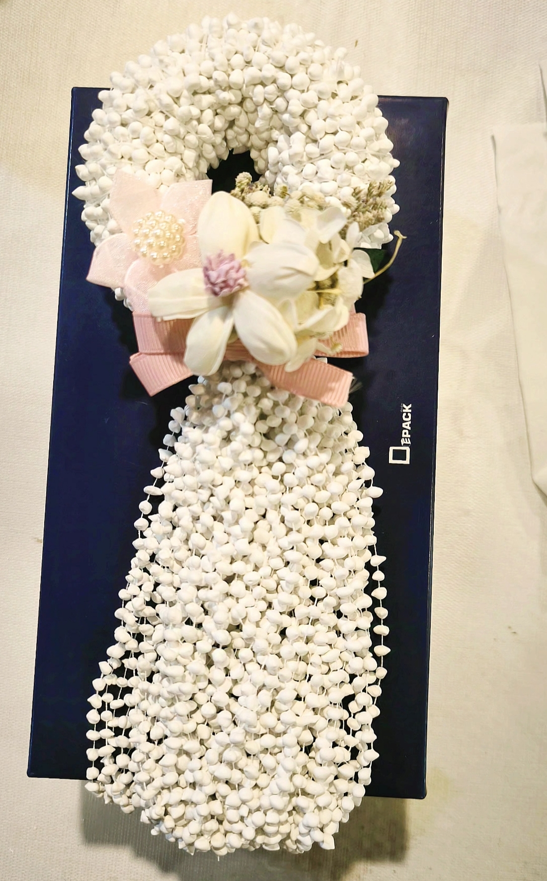 Ayada มาลัยแป้งพวง